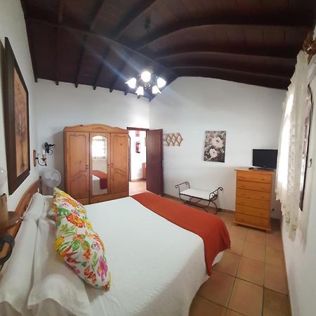 Вилла Casa Domingo Simon Фуэнкальенте-де-ла-Пальма Экстерьер фото