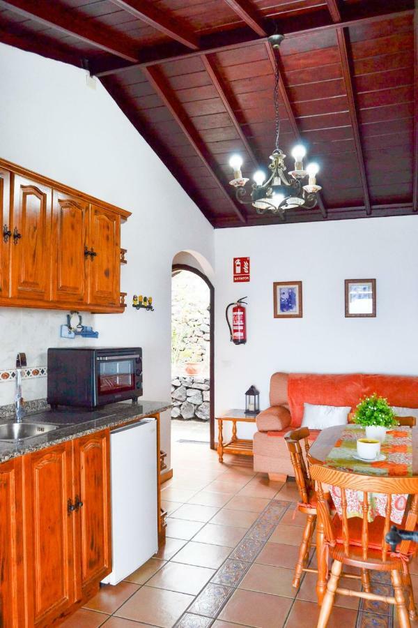 Вилла Casa Domingo Simon Фуэнкальенте-де-ла-Пальма Экстерьер фото